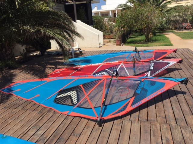 Windsurfing Seaside Apartment Artemida المظهر الخارجي الصورة